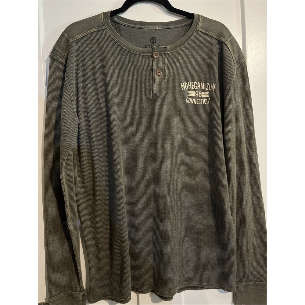 Artisans Men's Henley Long Sleeve Shirt Mohegan Sun Size Large Green